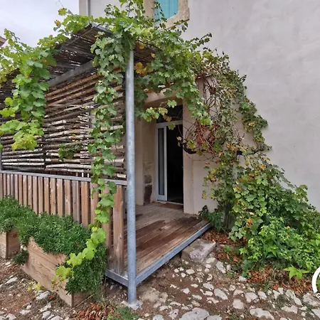 Domaine De Stony - Eco-gites Et Vignoble Guest house
