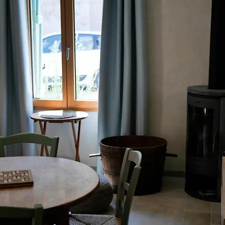 Guest house Domaine De Stony - Eco-gites Et Vignoble *