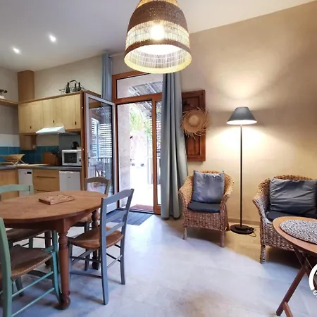 Domaine De Stony - Eco-gites Et Vignoble Guest house *